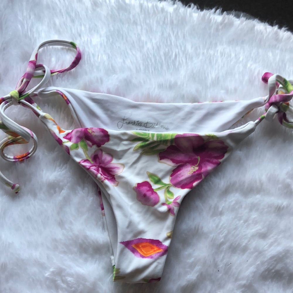 frankie’s bikinis floral tie bottoms xs